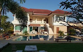 East Shore Pattaya Resort